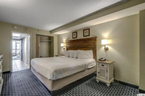 King Bed Oceanfront 5th floor Condo Beach